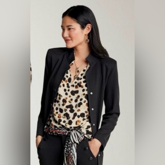 CAbi Seismic Top with subtle peplum, Medium - Picture 2 of 10